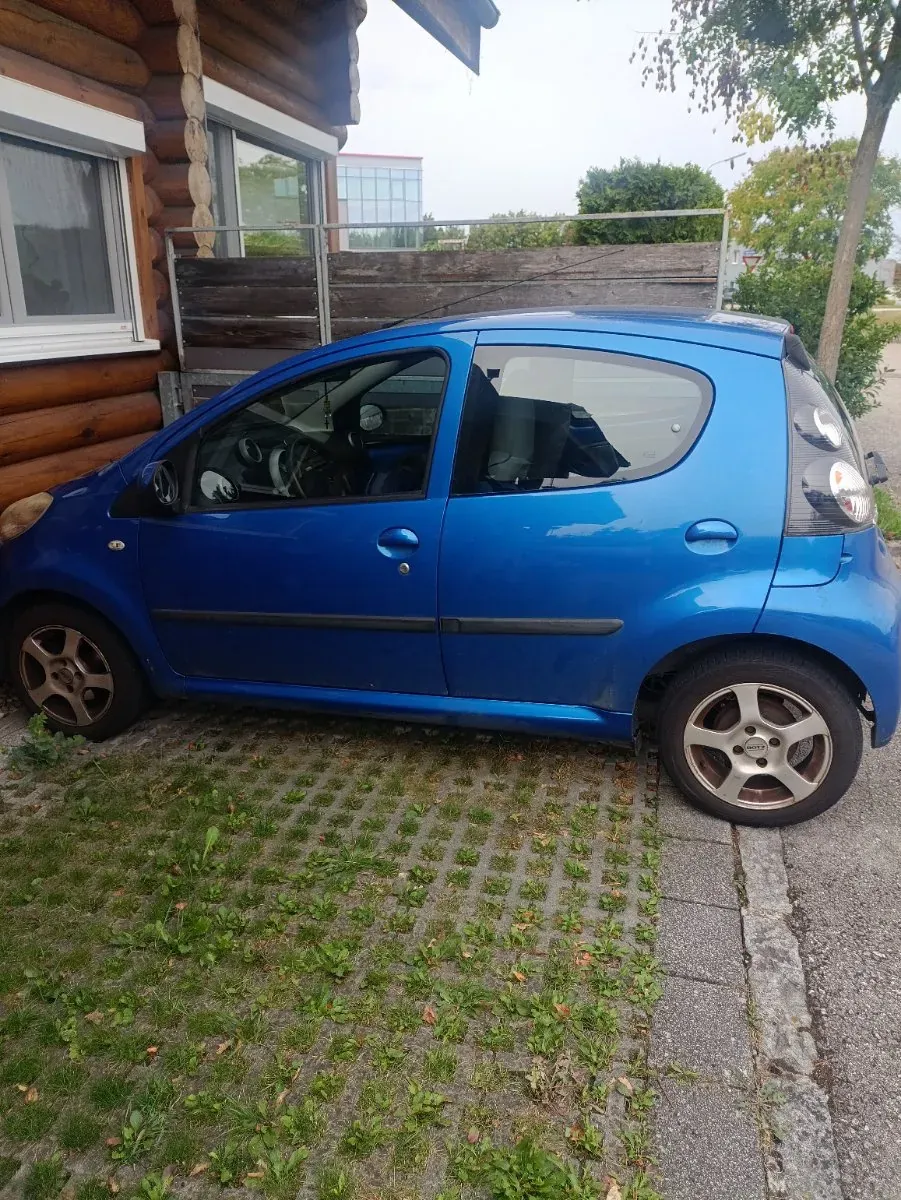 Citroen C1 2010 photo 3