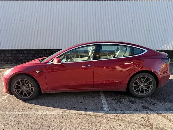 Tesla Model 3 2019 photo 3