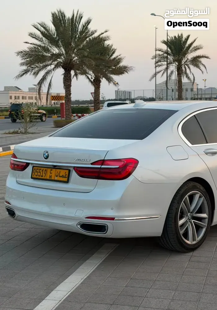 BMW 7 Series 2016 photo 3