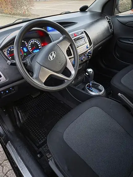 Hyundai I20 2013 photo 3