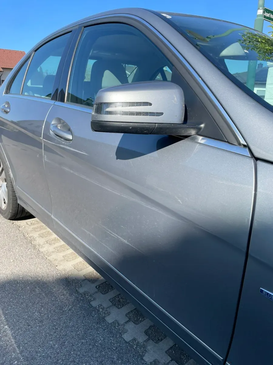 Mercedes-Benz C-Class 2011 photo 3