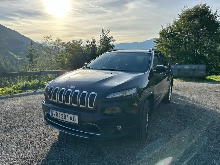Jeep Cherokee 2015 photo 3