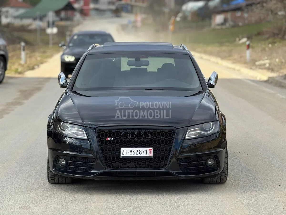 Audi S4 2011 photo 3