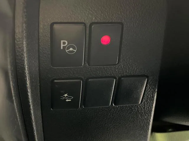 Toyota Vellfire 2015 photo 5