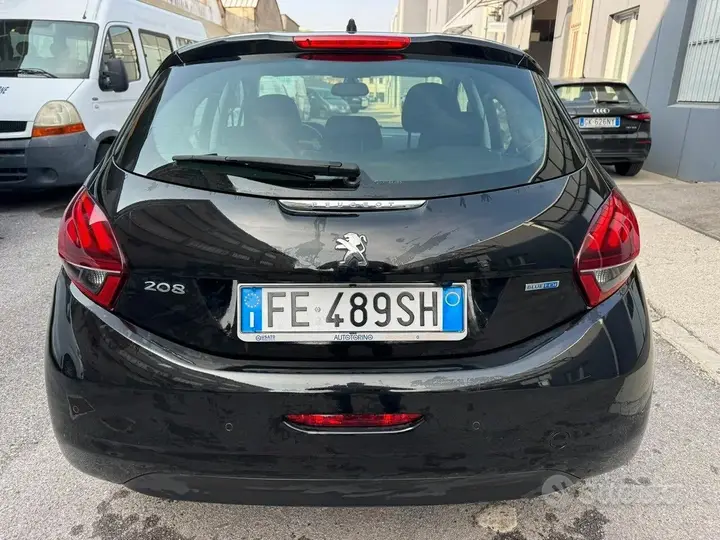 Peugeot 208 2016 photo 5