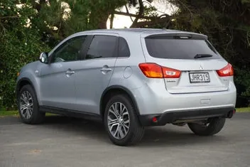 Mitsubishi Asx 2015 photo 4
