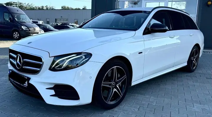 Mercedes-Benz E 300