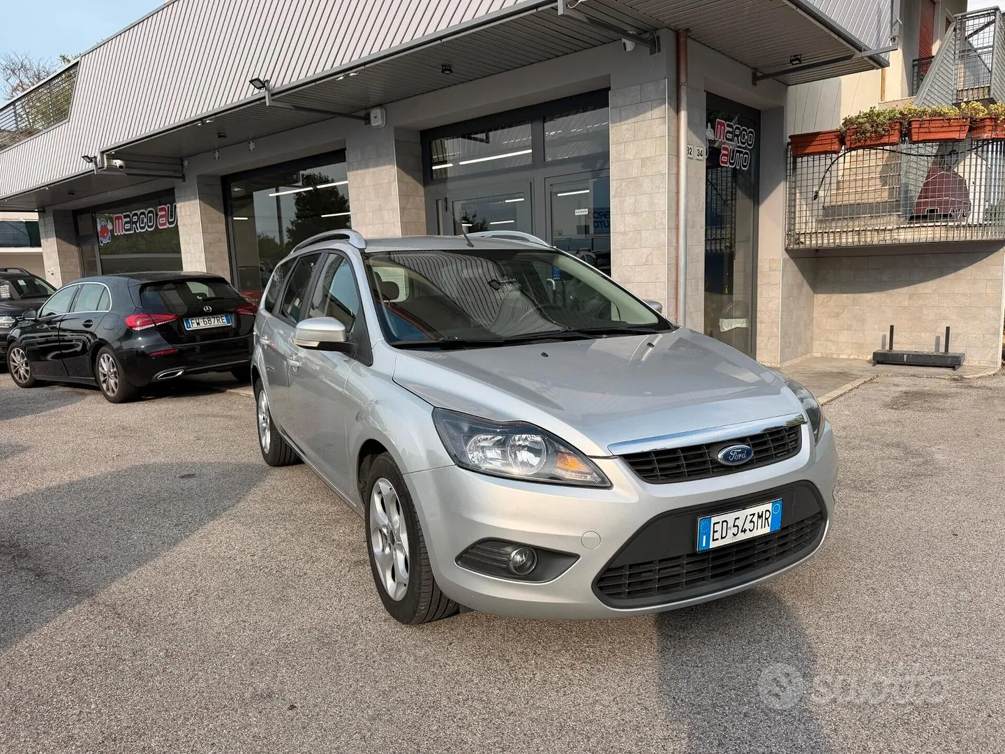 Ford Focus 2010 photo 3
