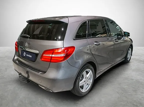 Mercedes-Benz B180 2018 photo 5