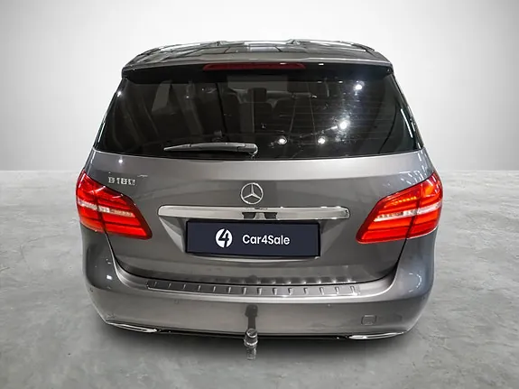 Mercedes-Benz B180 2018 photo 4