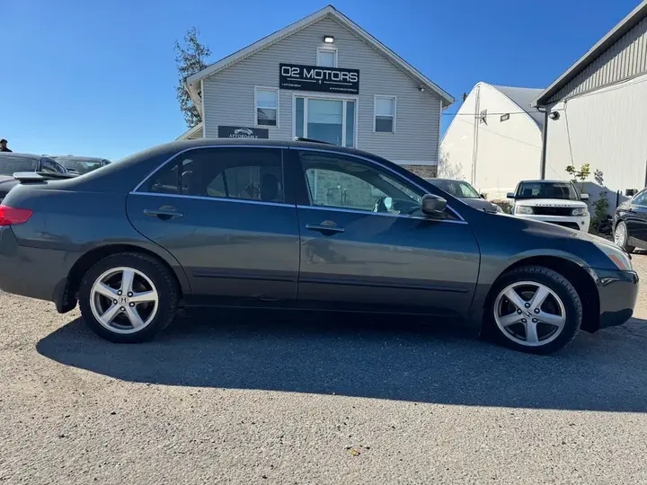 Honda Accord 2005 photo 3