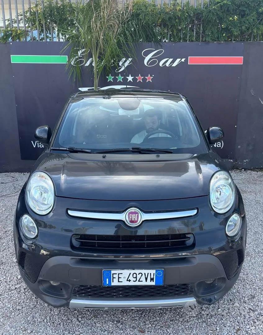 Fiat 500L 2016 photo 2