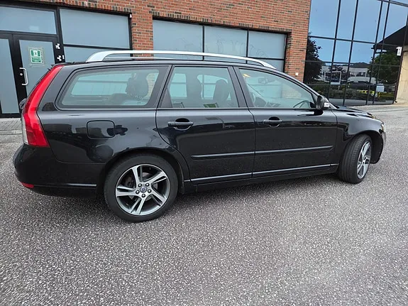 Volvo V50 2012 photo 4