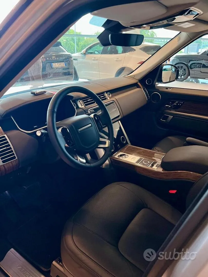 Land Rover Range Rover 2019 photo 3