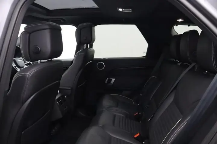 Land Rover Discovery 2023 photo 5