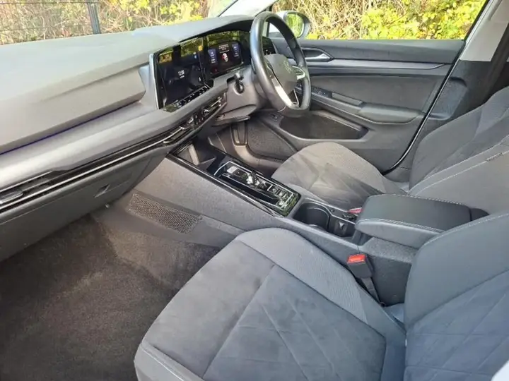 Volkswagen Golf 2023 photo 5