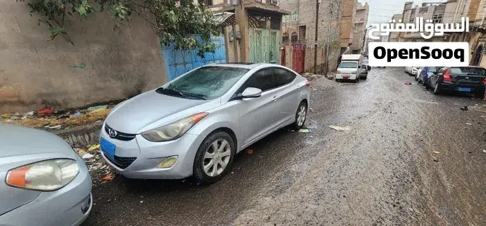 Hyundai Elantra 2013 photo 3