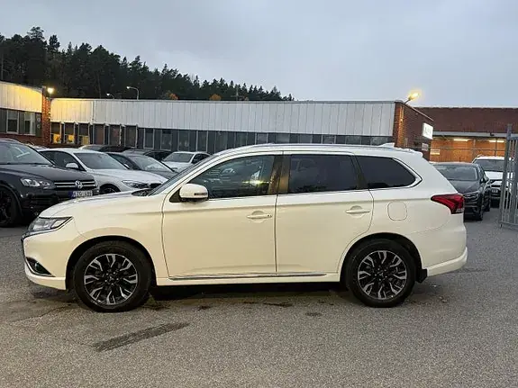 Mitsubishi Outlander 2017 photo 4