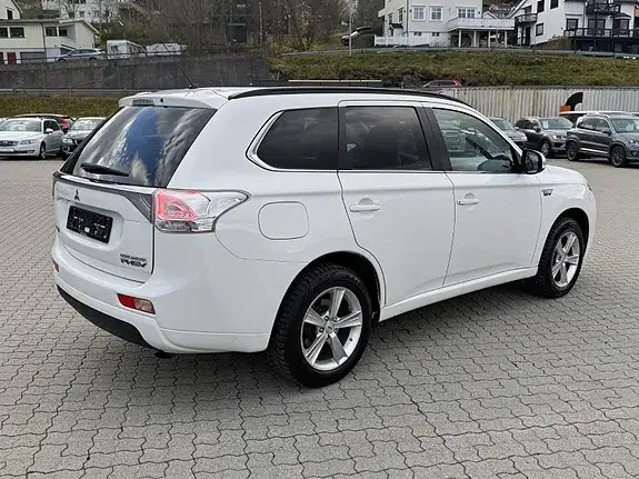 Mitsubishi Outlander 2015 photo 3