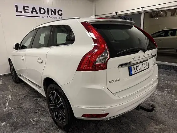 Volvo Xc60 2017 photo 2