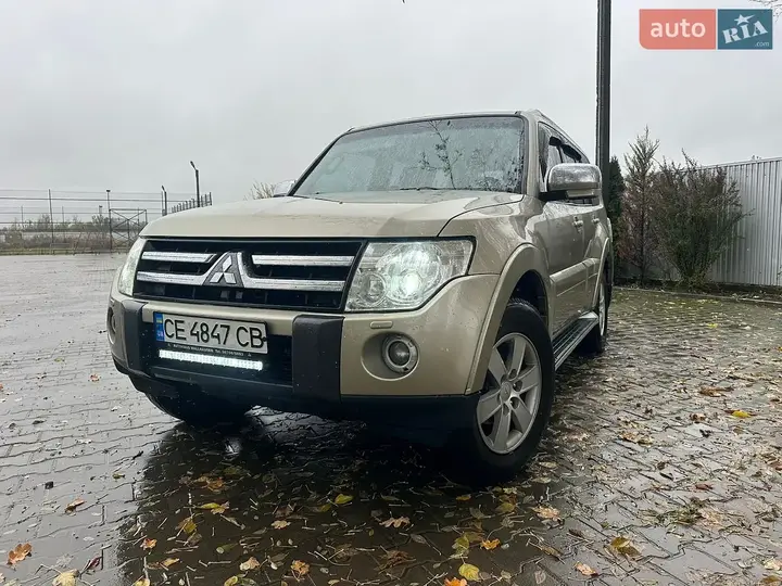 Mitsubishi Pajero 2008 photo 4