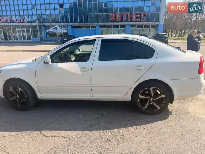 Skoda Octavia 2013 photo 4