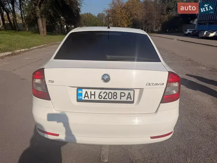 Skoda Octavia 2013 photo 3