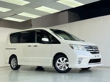 Nissan Serena 2012 photo 5