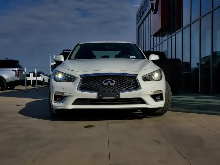 Infiniti Q50 2024 photo 2