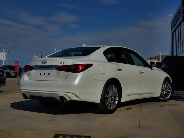 Infiniti Q50 2024 photo 5