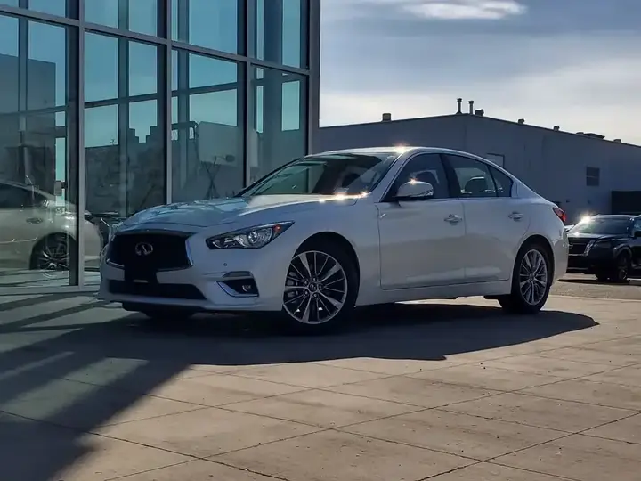 Infiniti Q50