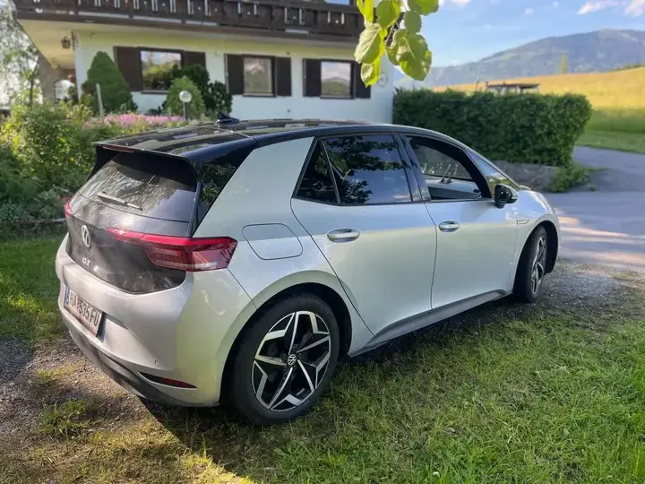 Volkswagen Id.3 2021 photo 3