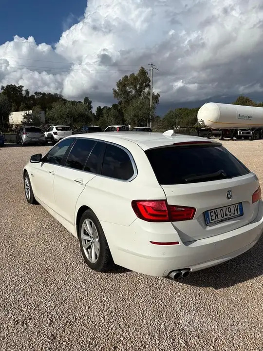 BMW 520D 2012 photo 3