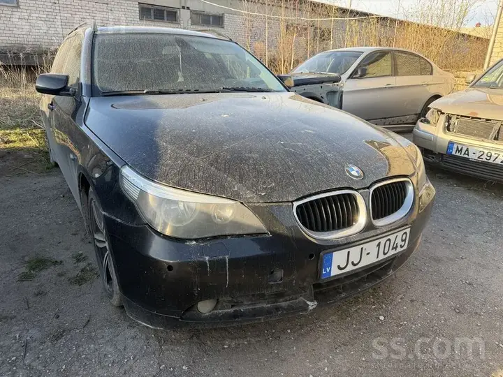 BMW 525 2004 photo 2