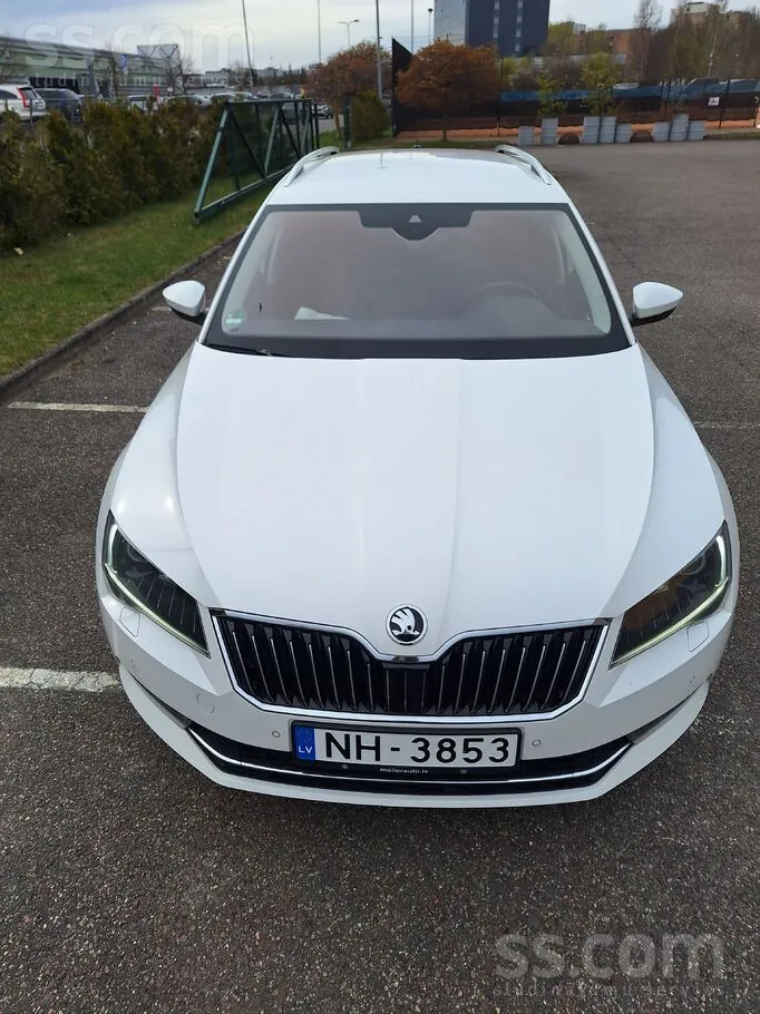Skoda Superb 2018 photo 5