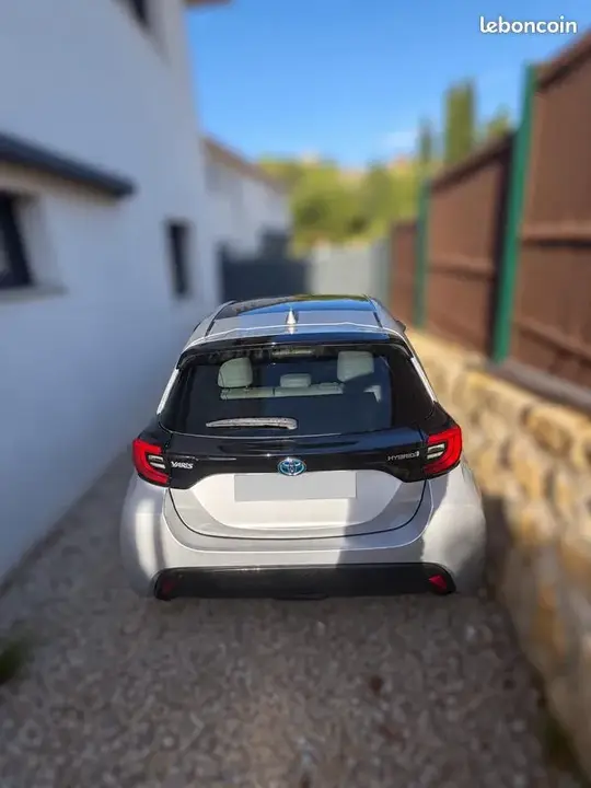 Toyota Yaris 2021 photo 3