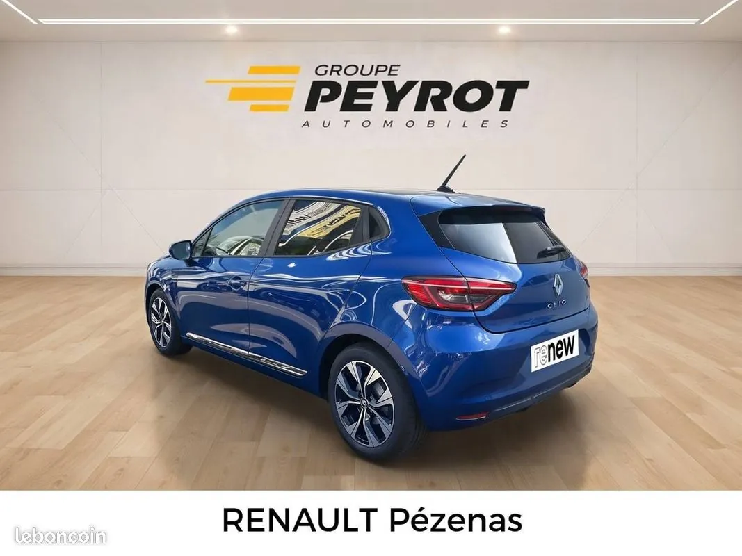 Renault Clio 2023 photo 3