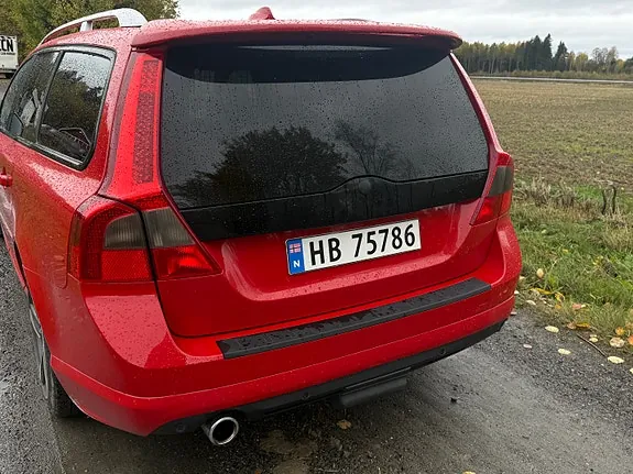 Volvo V70 2012 photo 5