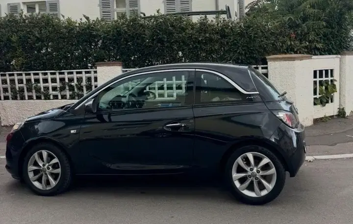 Opel Adam