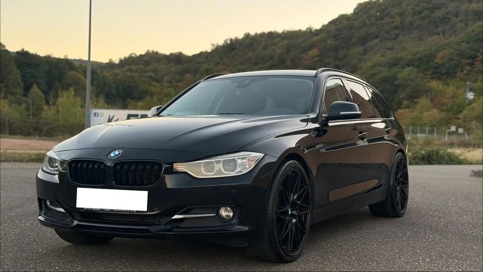 BMW 320