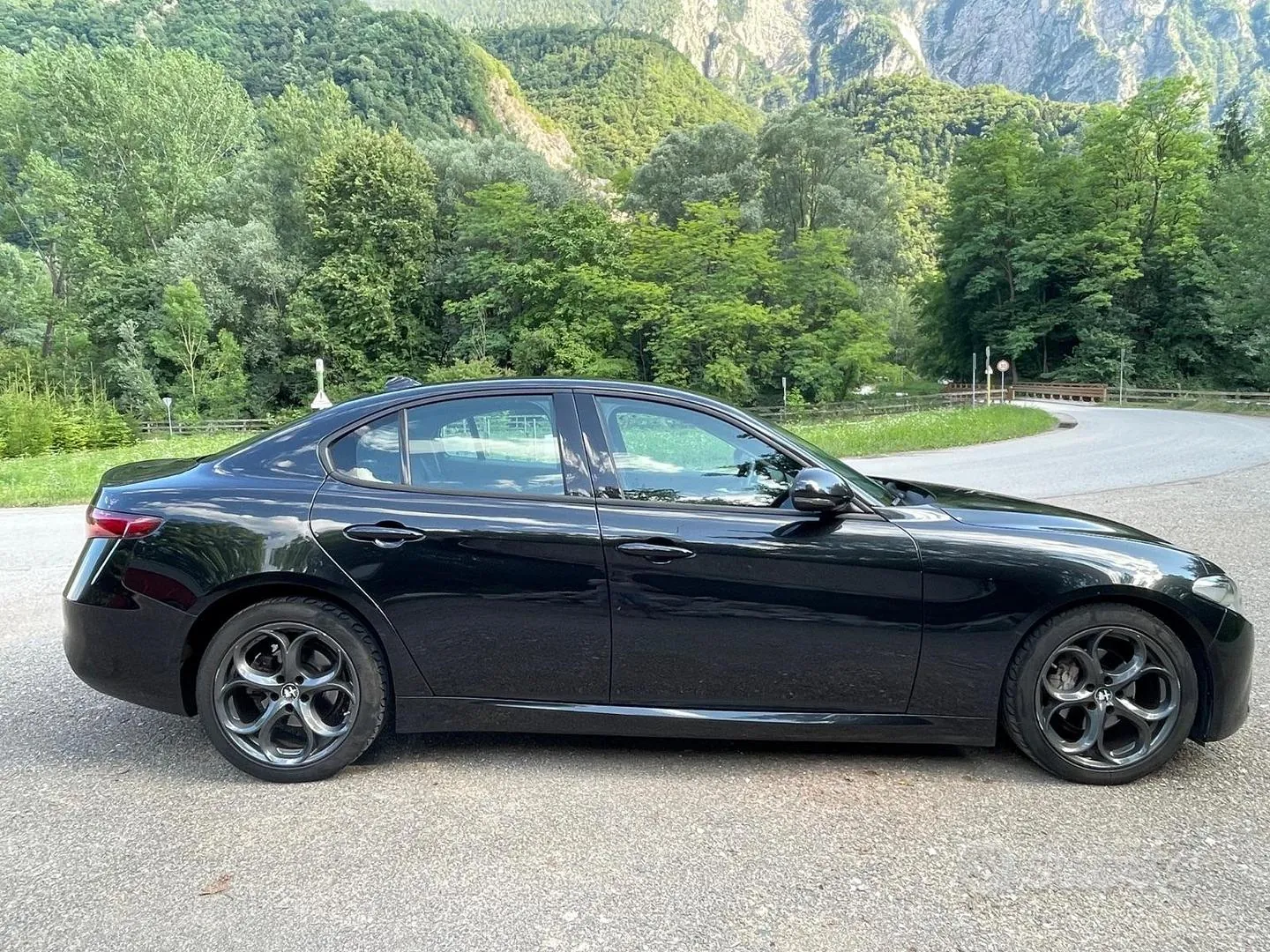 Alfa Romeo Giulia 2018 photo 3