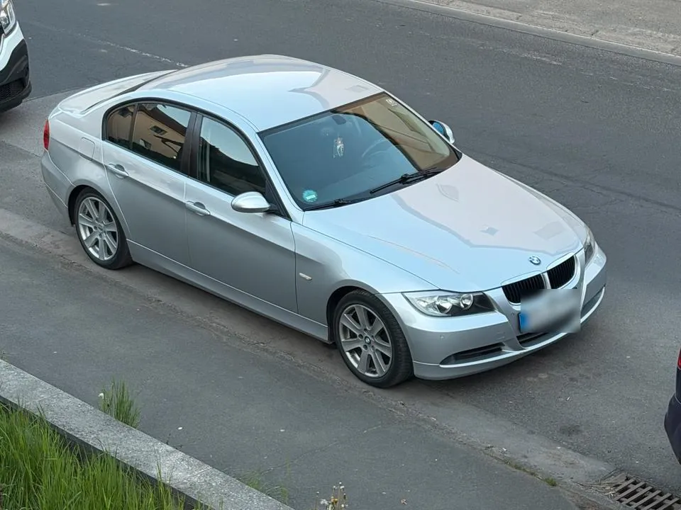 BMW 320I