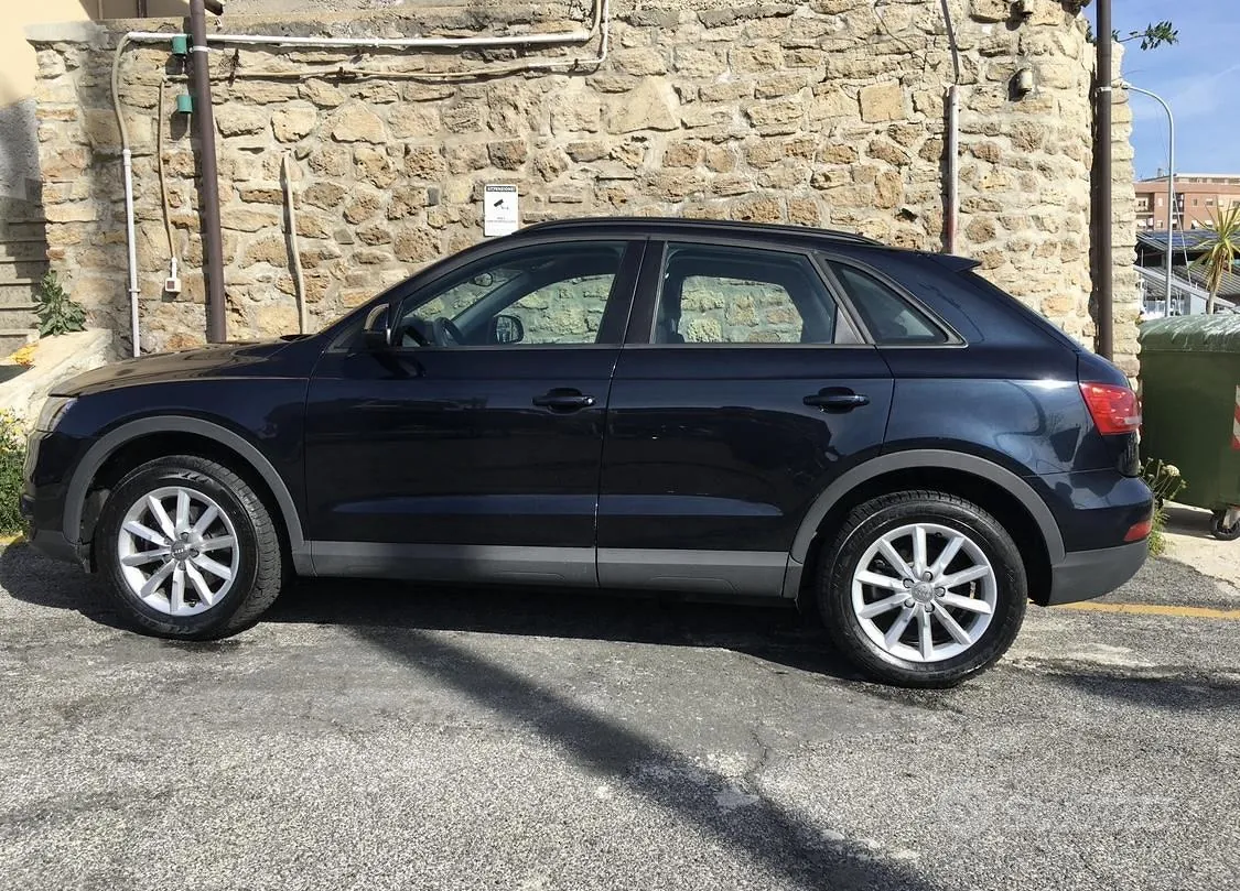 Audi Q3 2012 photo 3