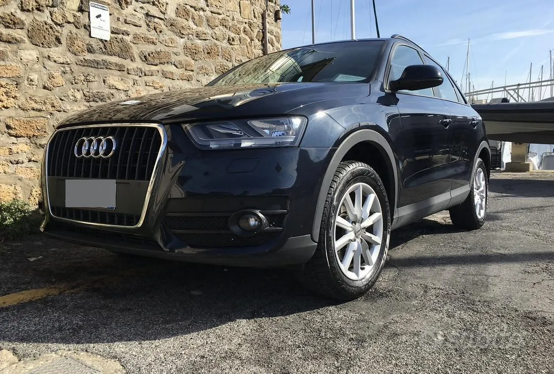 Audi Q3 2012 photo 2