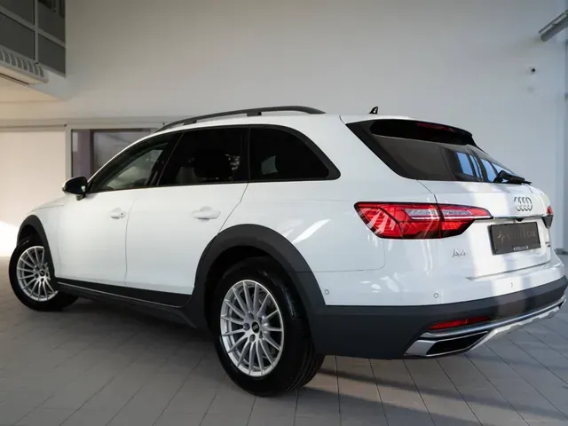 Audi A4 Allroad 2022 photo 4