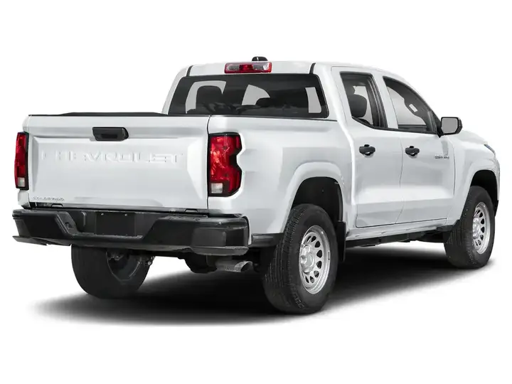 Chevrolet Colorado 2026 photo 2