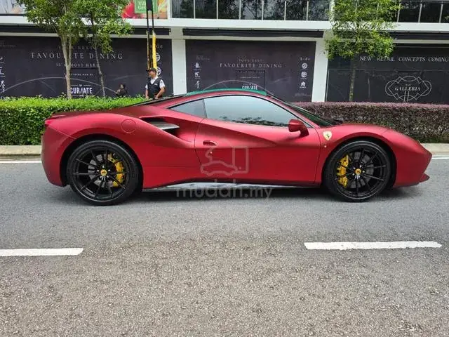Ferrari 488