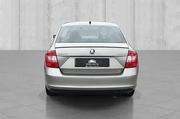 Skoda Rapid 2013 photo 5