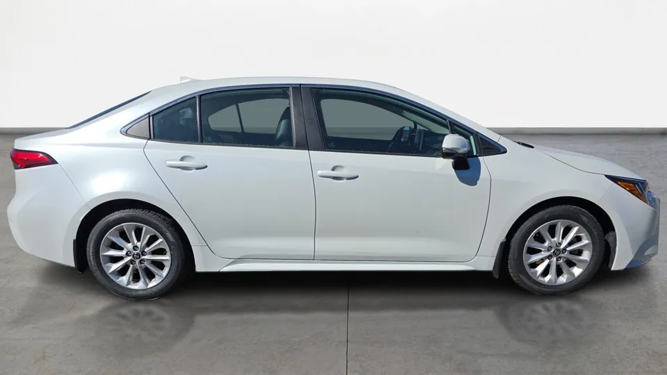 Toyota Corolla 2022 photo 3