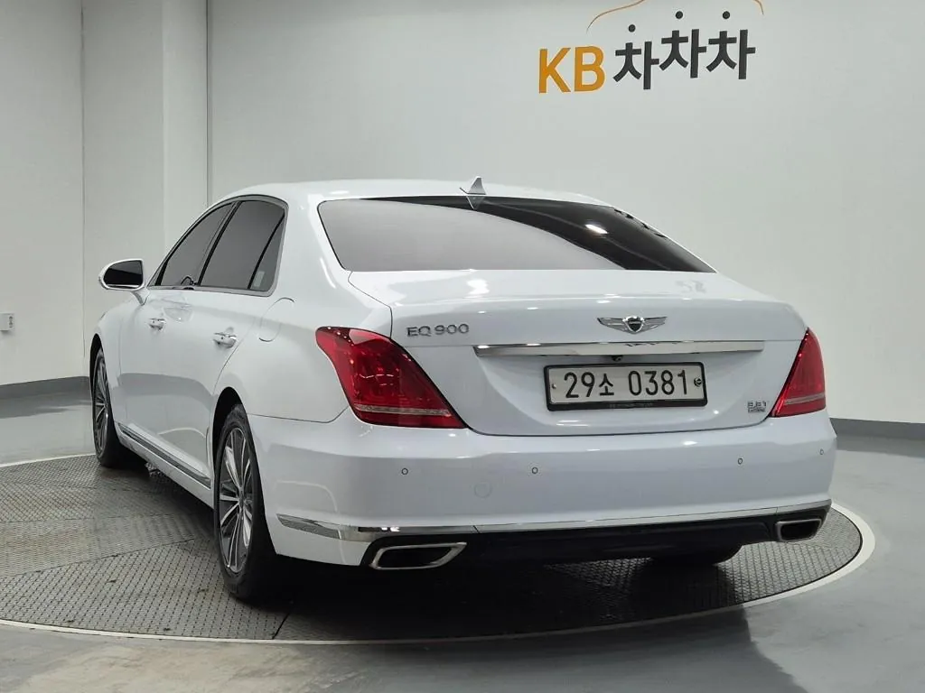 Genesis Eq900 2016 photo 2